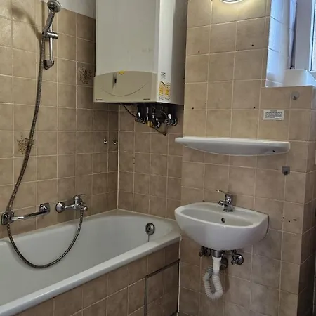 Apartment Flat Holiday-inn Bagangte